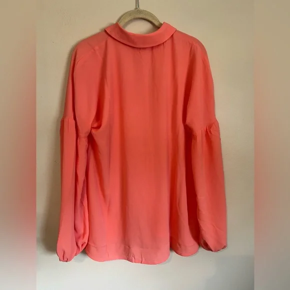 NEW WITH TAGWomen’s Michael Kors Grapefruit Long Sleeve 1/4 Zip Blouse